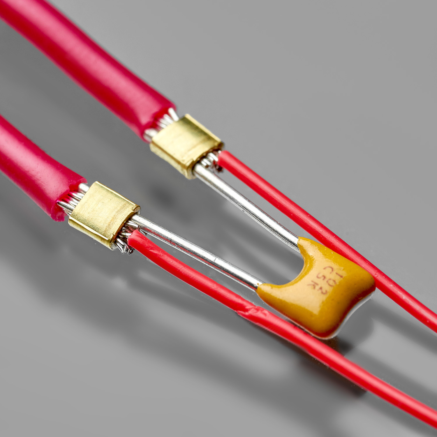 Wire & capacitor